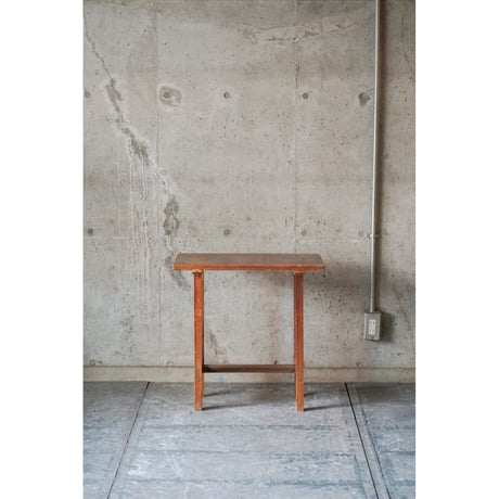 サイドテーブル　Side table