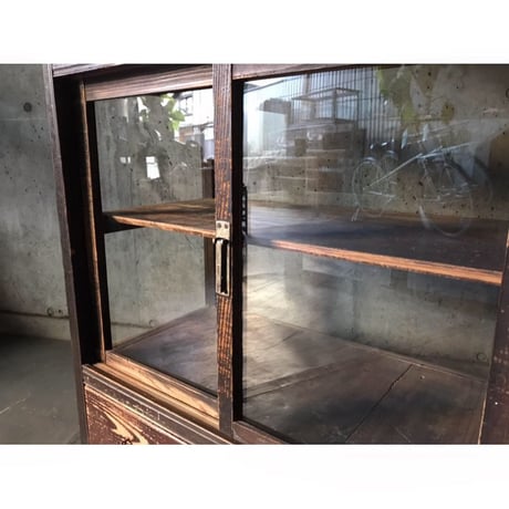小ぶりな水屋
