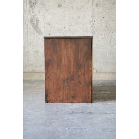 戸棚 Cupboard