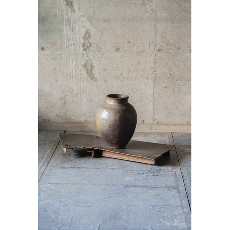 鉄台 Iron stand