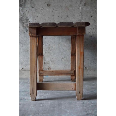 ベンチ
