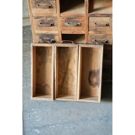 引き出し棚 Drawer