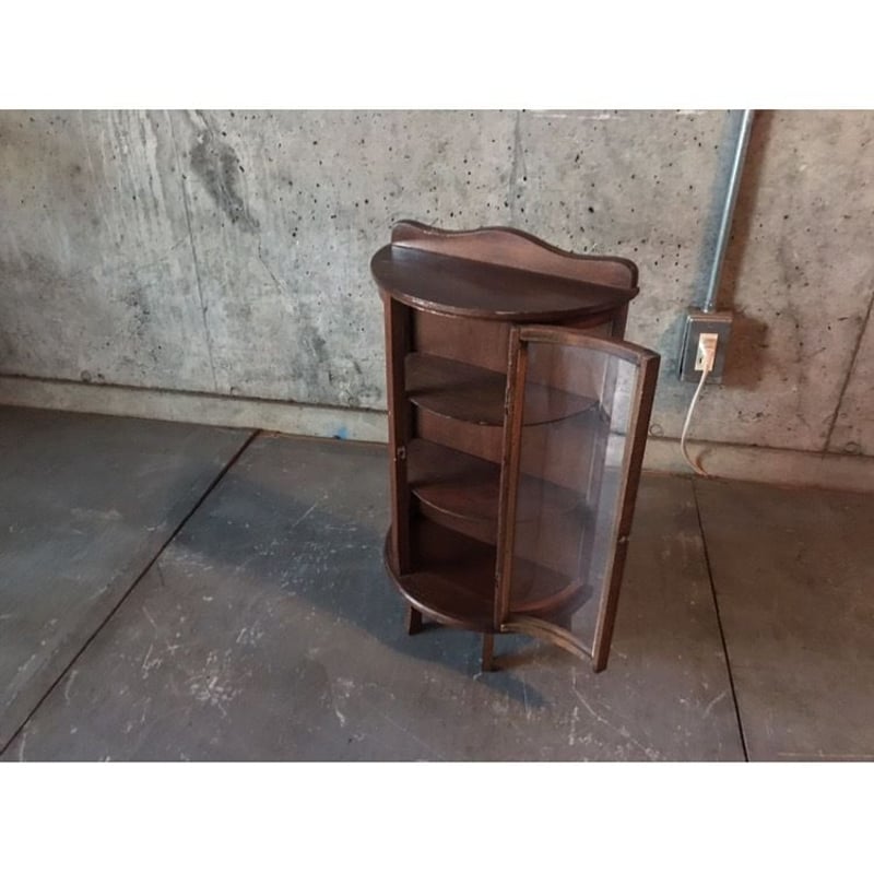 半円ガラスショーケース | SOWGEN