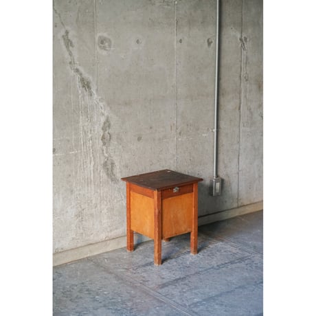 Denmark 収納付きスツール　Stool