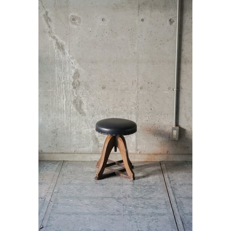 回転スツール　Stool