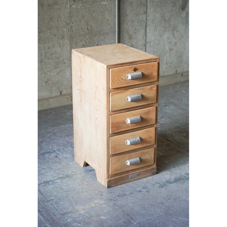 引き出し棚 Drawer