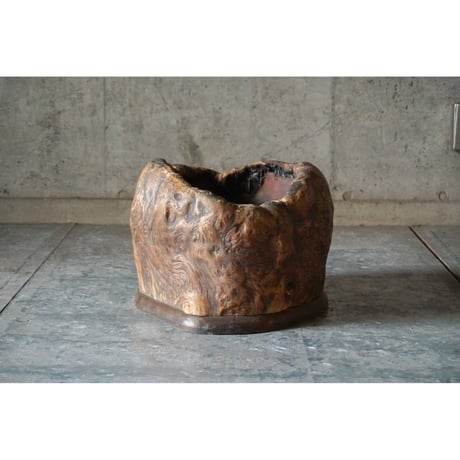 火鉢　Wooden object