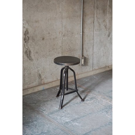 アイアンスツール　Stool