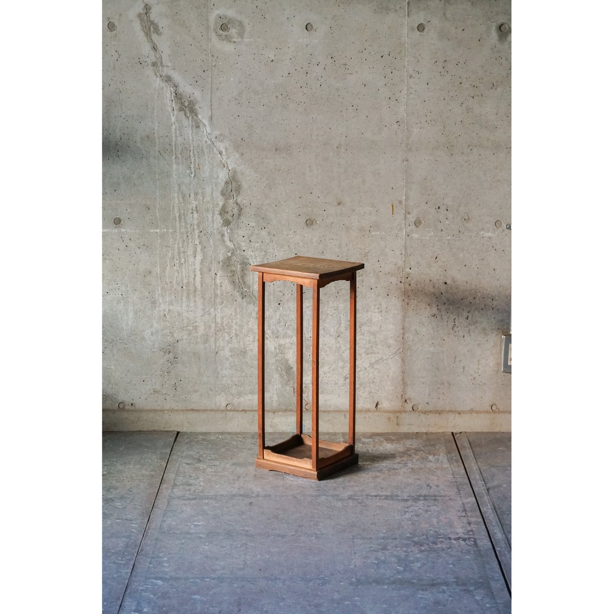 花台 Wooden stand | SOWGEN