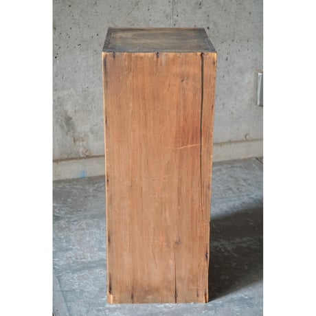 収納棚　Wooden shelf