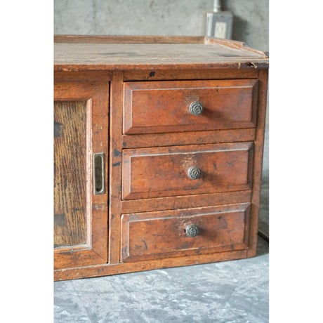 収納棚 Wooden shelf
