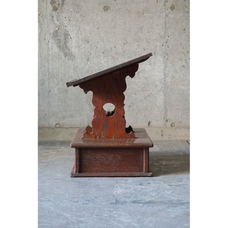 書見台 Wooden stand
