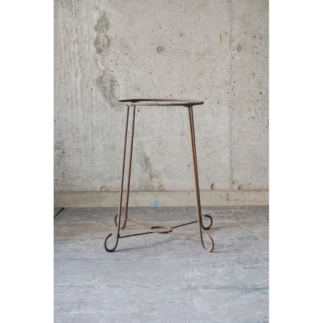 鉄枠スタンド　Iron stand