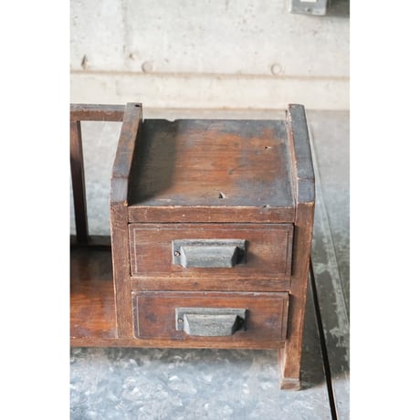 本立て　Book stand