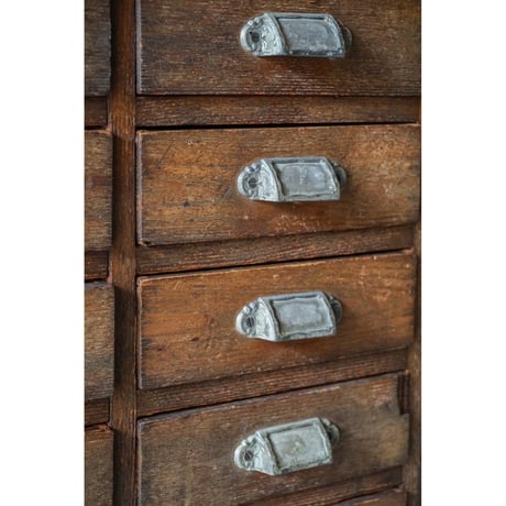 引き出し棚　Drawer
