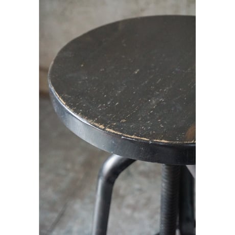 アイアンスツール　Stool