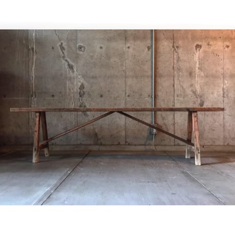 ベンチ