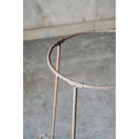 鉄枠スタンド　Iron stand