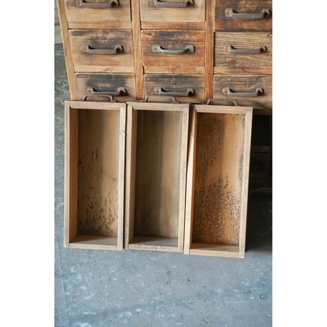 引き出し棚 Drawer