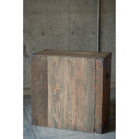 引き出し棚　Drawer