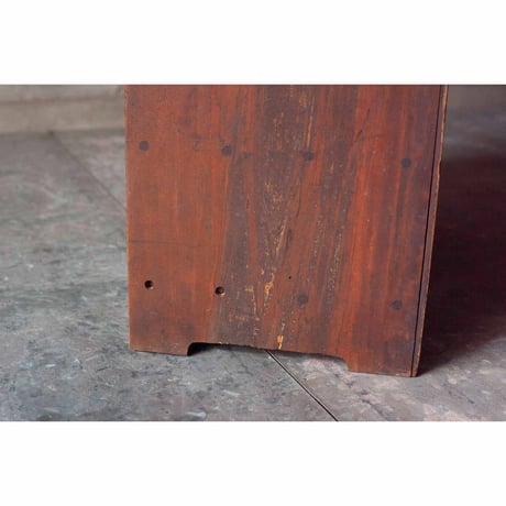 ガラス戸棚