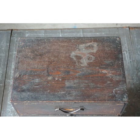 引き出し棚 Drawer
