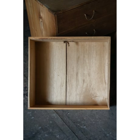引き出し棚　Drawer