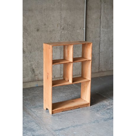 棚 Wooden shelf