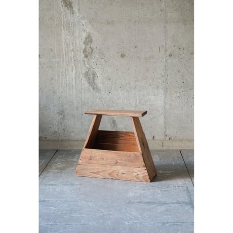 台 Wooden stand