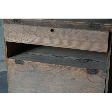 パタパタ棚 Wooden shelf