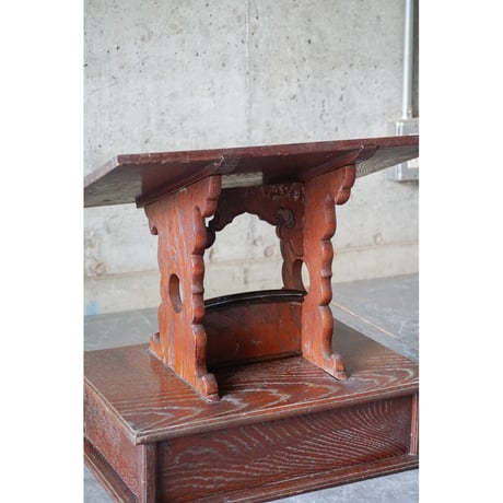 書見台 Wooden stand
