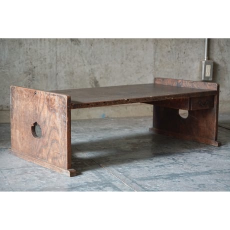 文机　Low table
