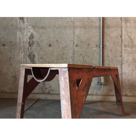 鉄脚台