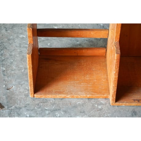 本立て　Book stand