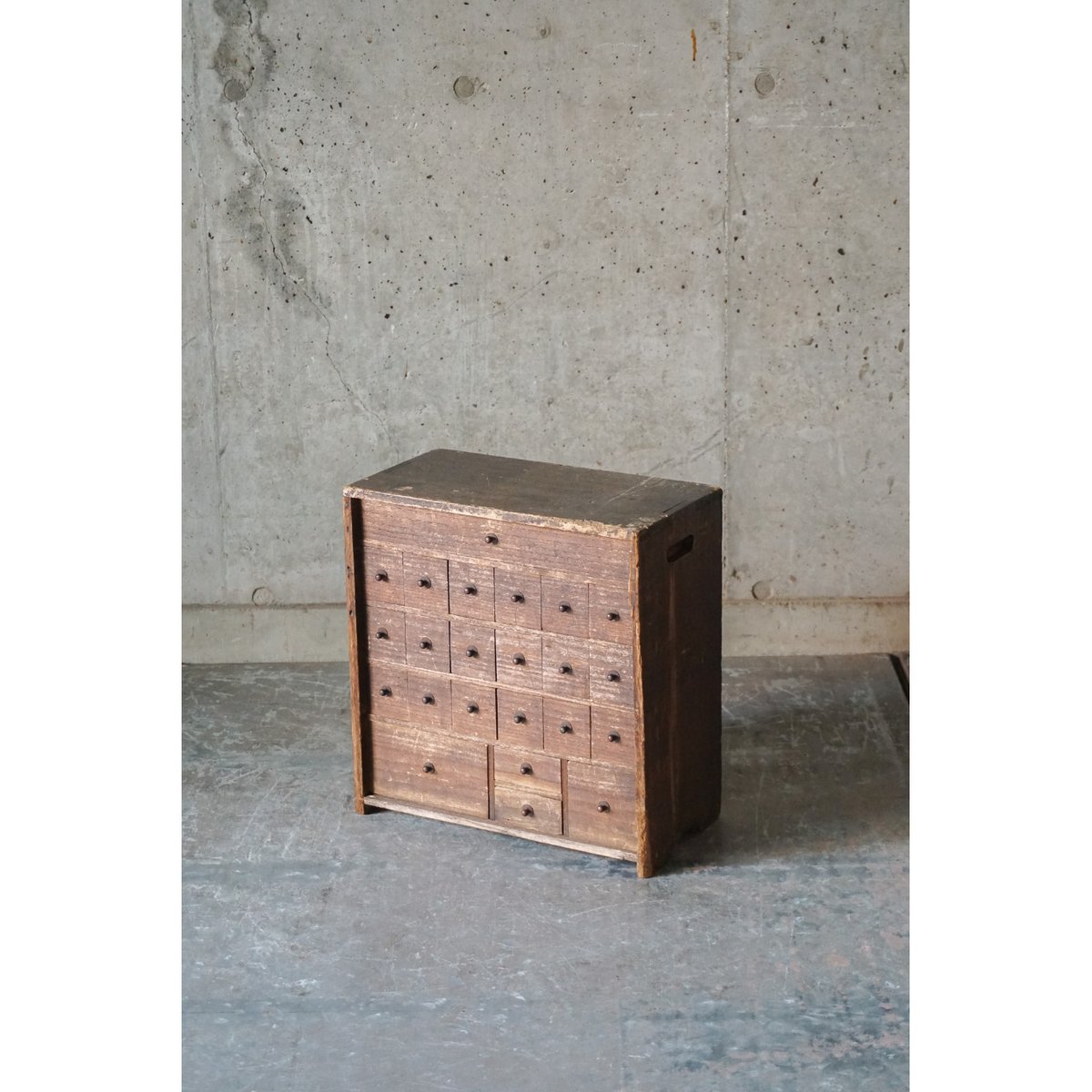 薬箪笥 Drawer | SOWGEN