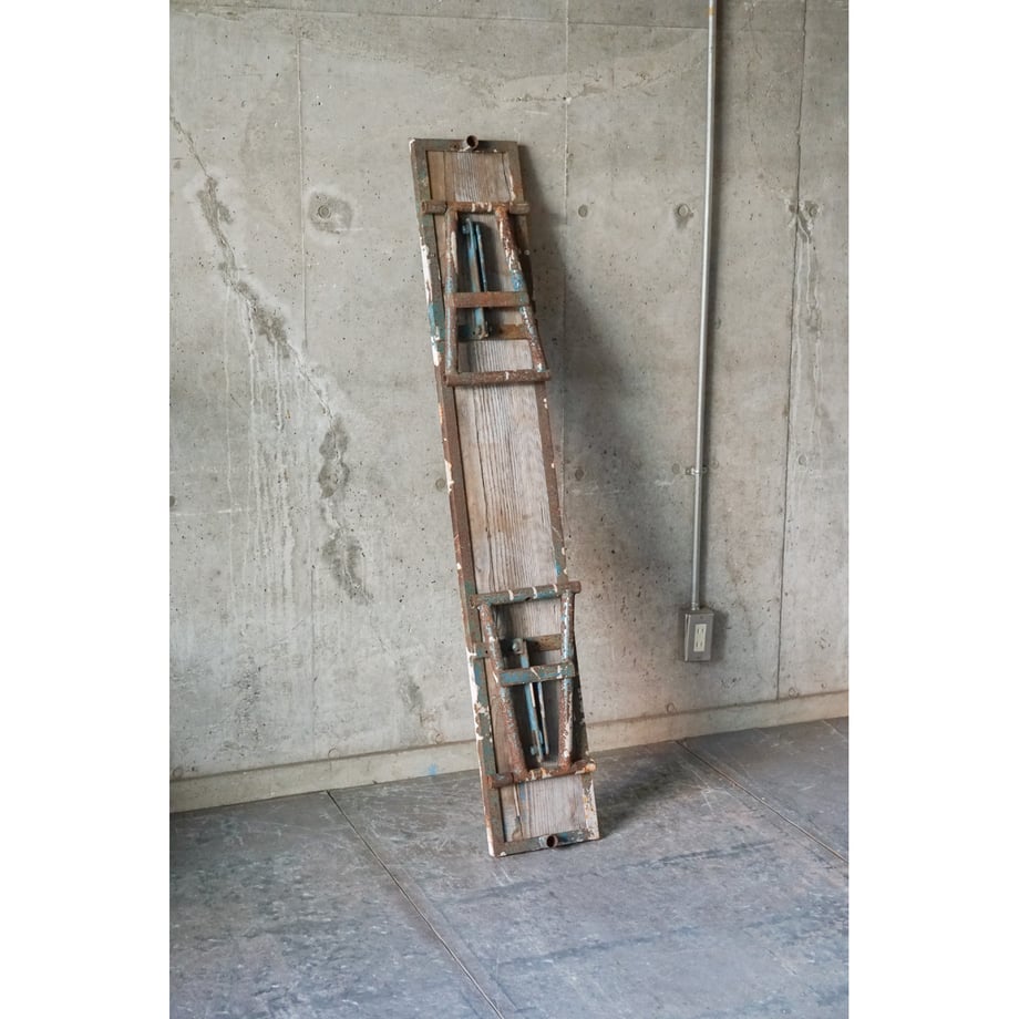 6879b8f7c41370f0aff3c72a