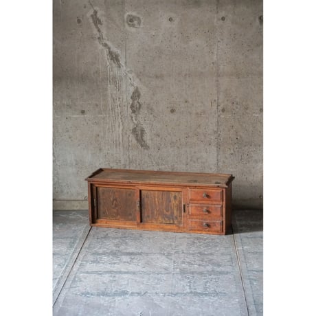 収納棚 Wooden shelf