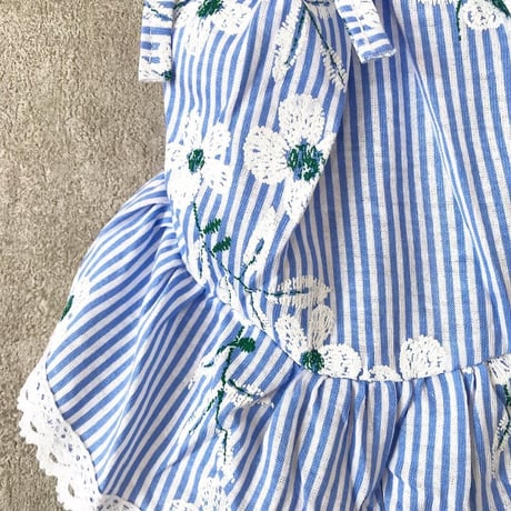 flower stripe one-piece .