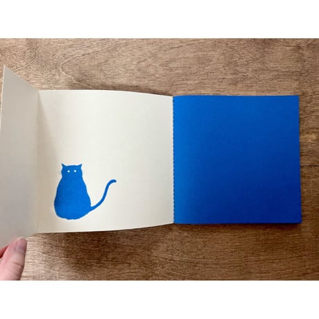 半田遊太私家版絵本　ねことだれかのゆめ