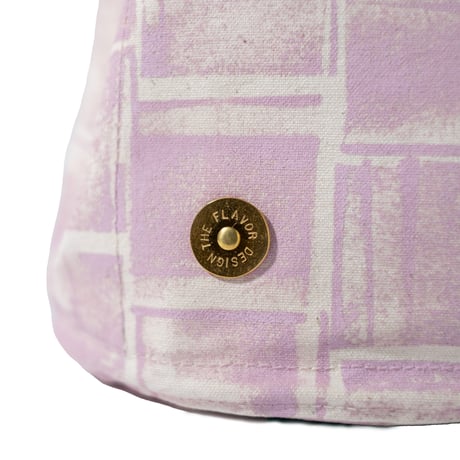 Round Tote Bag - Brick paint