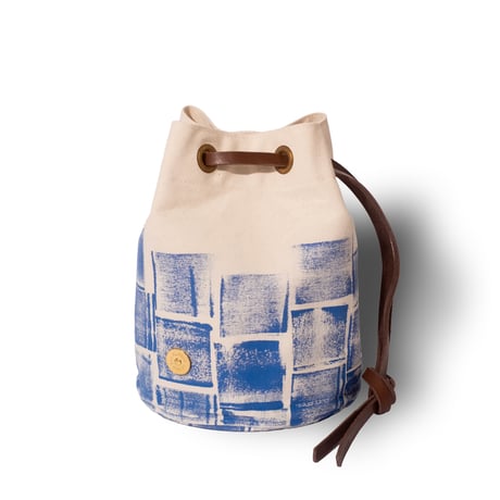 Round Tote Bag - Brick paint