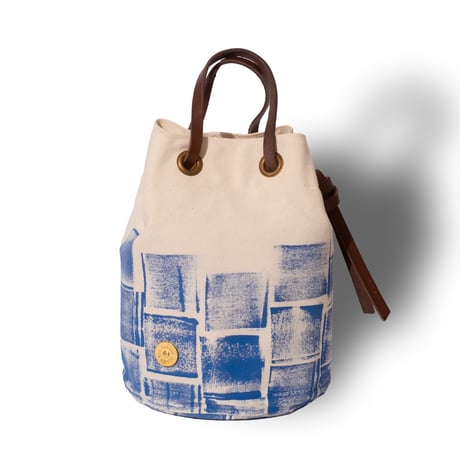 Round Tote Bag - Brick paint