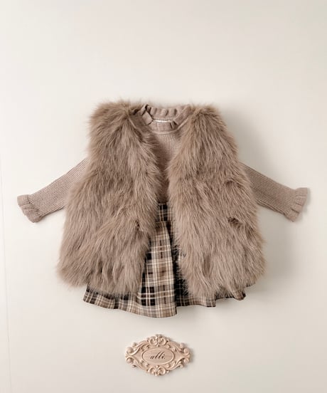 即納nuance far vest