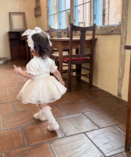 即納 mellow puff sleeve tulle rompers