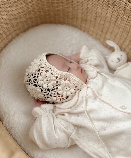 即納monbebe  handmade Knit bonnet
