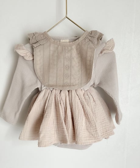 即納back ribbon  frill lace bib