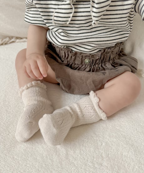 即納eyelet socks set