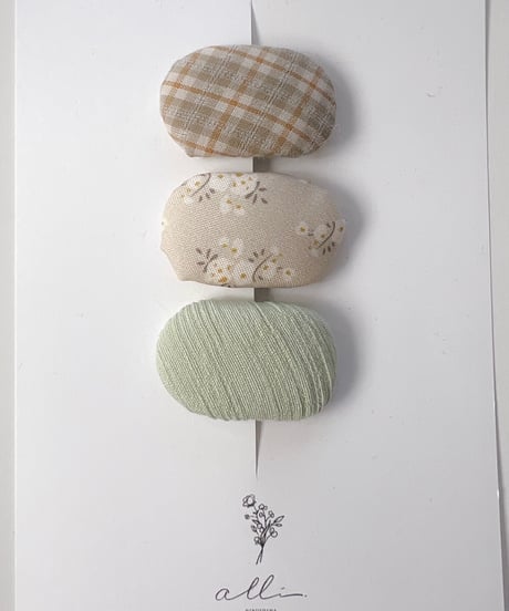 即納Natural Garden Oval Hair Clip Set