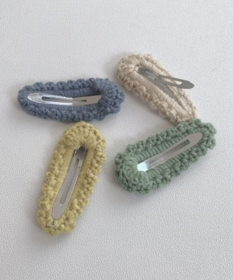wool lace pin