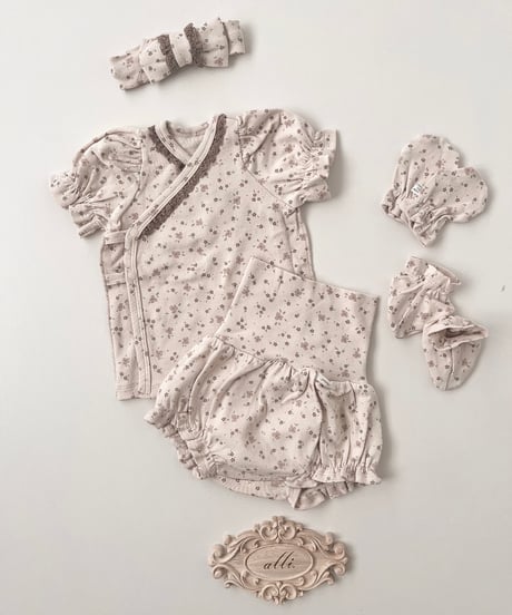 即納new born flower coordinate set
